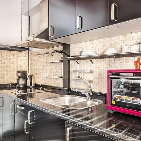 Appartamento Authentic Flat With Excellent Location In Beyoglu