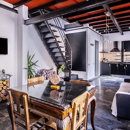 Authentic Flat With Excellent Location In Beyoglu Appartamento *