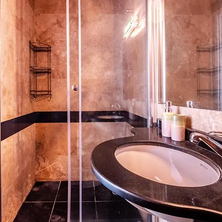 Authentic Flat With Excellent Location In Beyoglu Appartement *